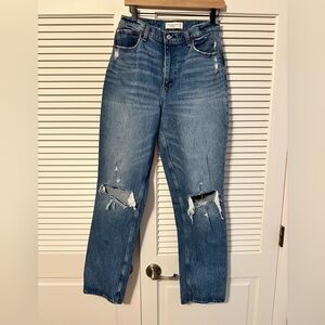 Abercrombie & Fitch Blue The 90’s Straight Ultra High Rise